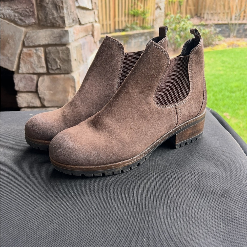 Brown Suede Salvia Boots Size 39